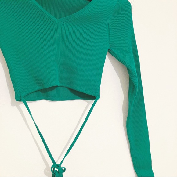 Zara • Ribbed Knit Cropped Wrap Top in Green - Picture 5 of 9